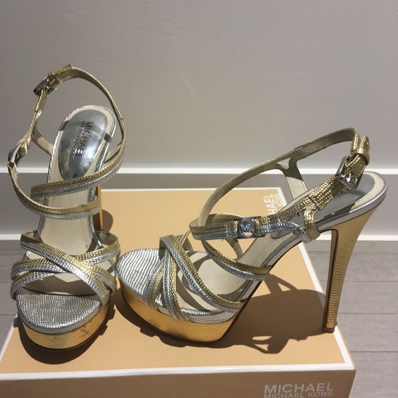 Micheal Kors heels - Picture 2 of 7